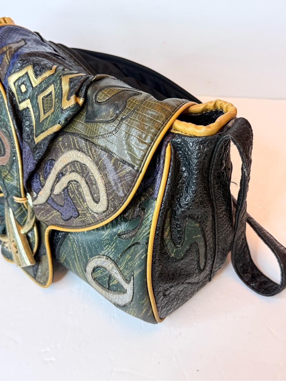 Vintage Artisan Abstract Patchwork Shoulder Bag in Green and Gold - Picture 3 of 9